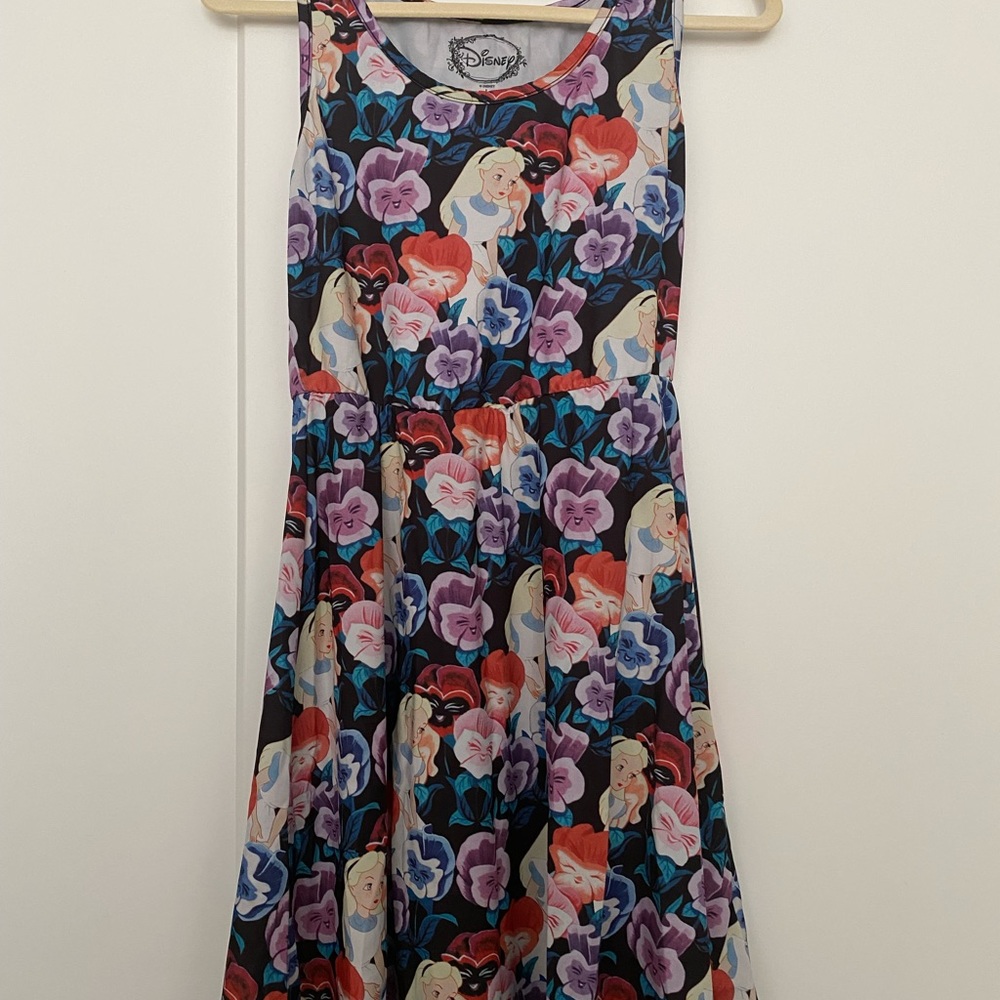 Disney Alice in Wonderland Pansies Skater Dress Hot Topic juniors Large